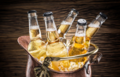 Cupom de desconto - 26% OFF em Balde com 5 Cervejas Long Neck