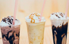 Cupom de desconto - 28% OFF em Escolha 1 entre 3 opções de Freakn Shakes