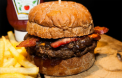 Cupom de desconto - 44% OFF em Hambúrguer com Fritas.